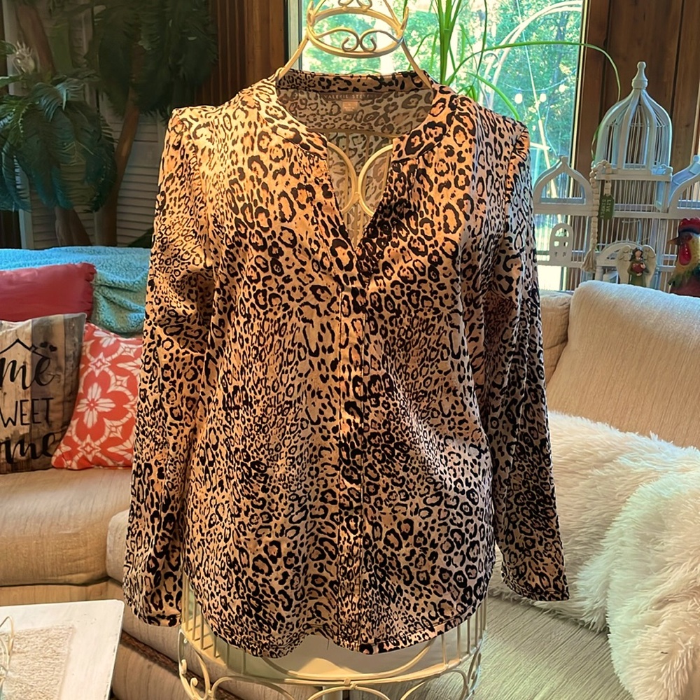Sz Small Valerie Stevens soft silky material